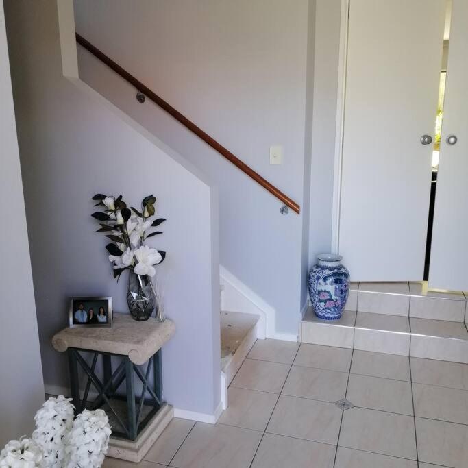Double Room With Shared Bathroom Auckland Luaran gambar